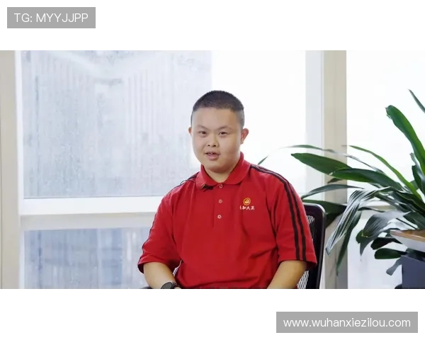 深圳青年人签下加里塔赵英杰 深圳青年人签下加里塔赵英杰