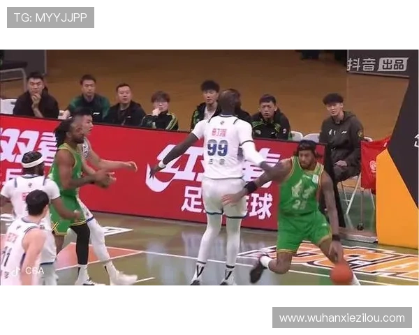 付豪后卫齐爆莫兰德统治辽宁胜 付豪后卫齐爆莫兰德统治辽宁胜